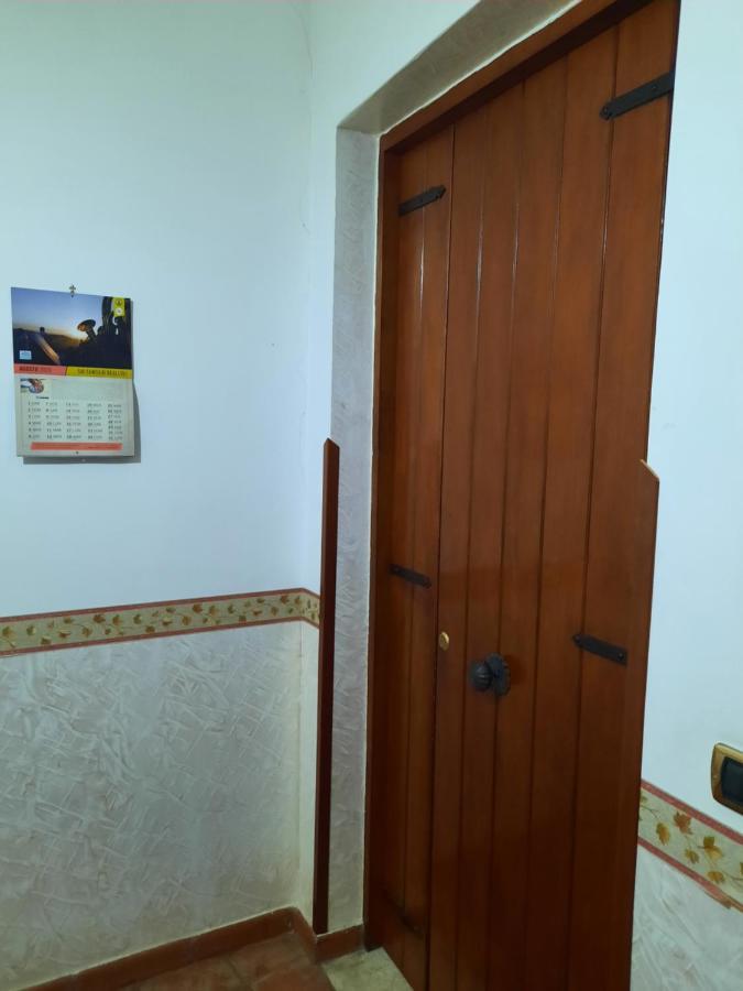 阿杰罗拉La Calcara Di Nonno Raffaele别墅 外观 照片